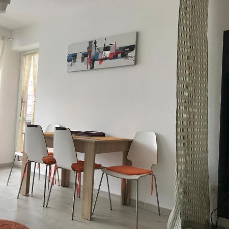 Aki Studio Apartment Brasov Exterior photo